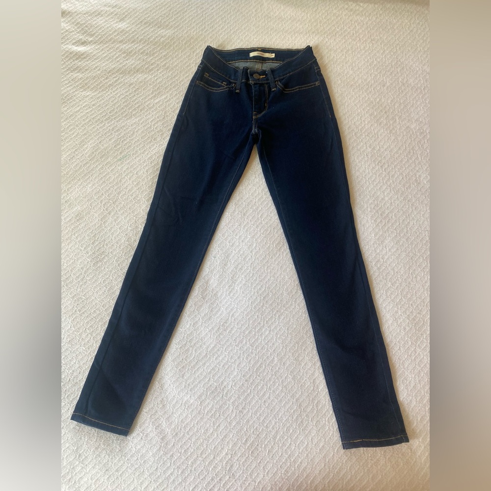 Levi’s 711 Skinny Jeans